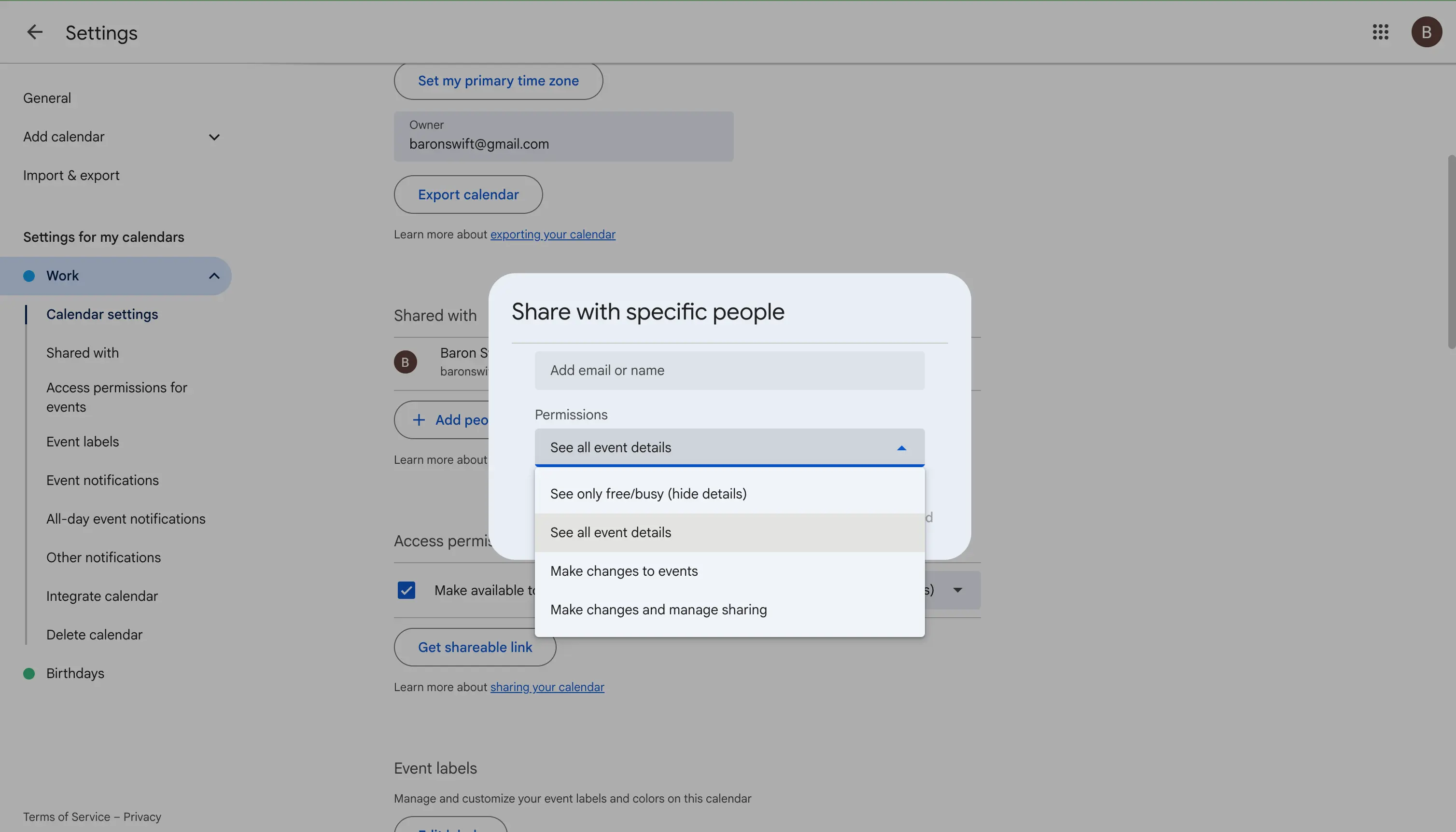 Eine E-Mail-Adresse eingeben und beim Teilen eines Google Kalenders eine Berechtigungsstufe wählen